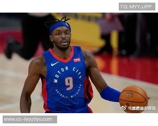 墨菲表现惊艳九投六中斩获18分5篮板3抢断三分球命中率高达80